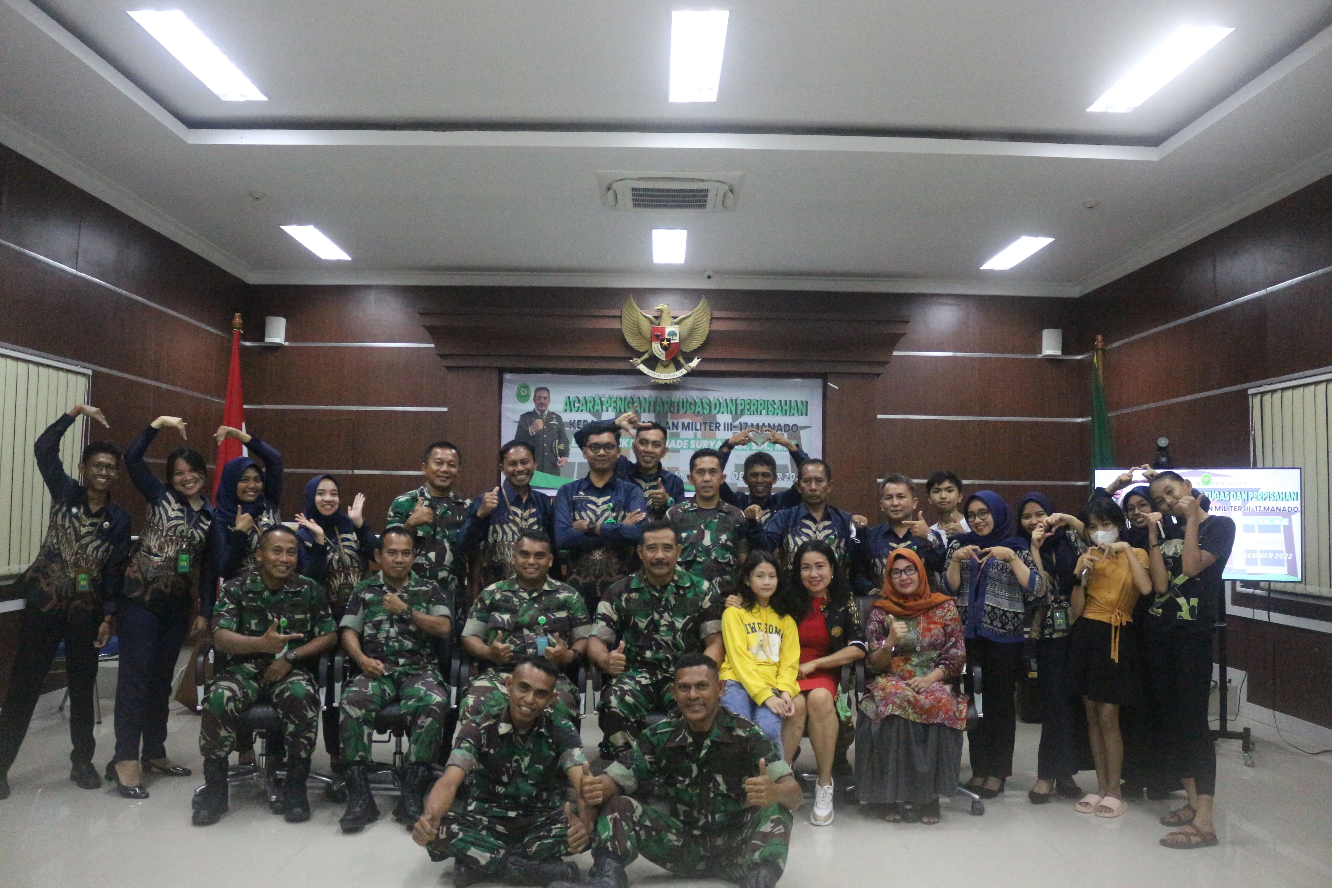 Pengantar Tugas dan Pelepasan Kadilmil III-17 Manado