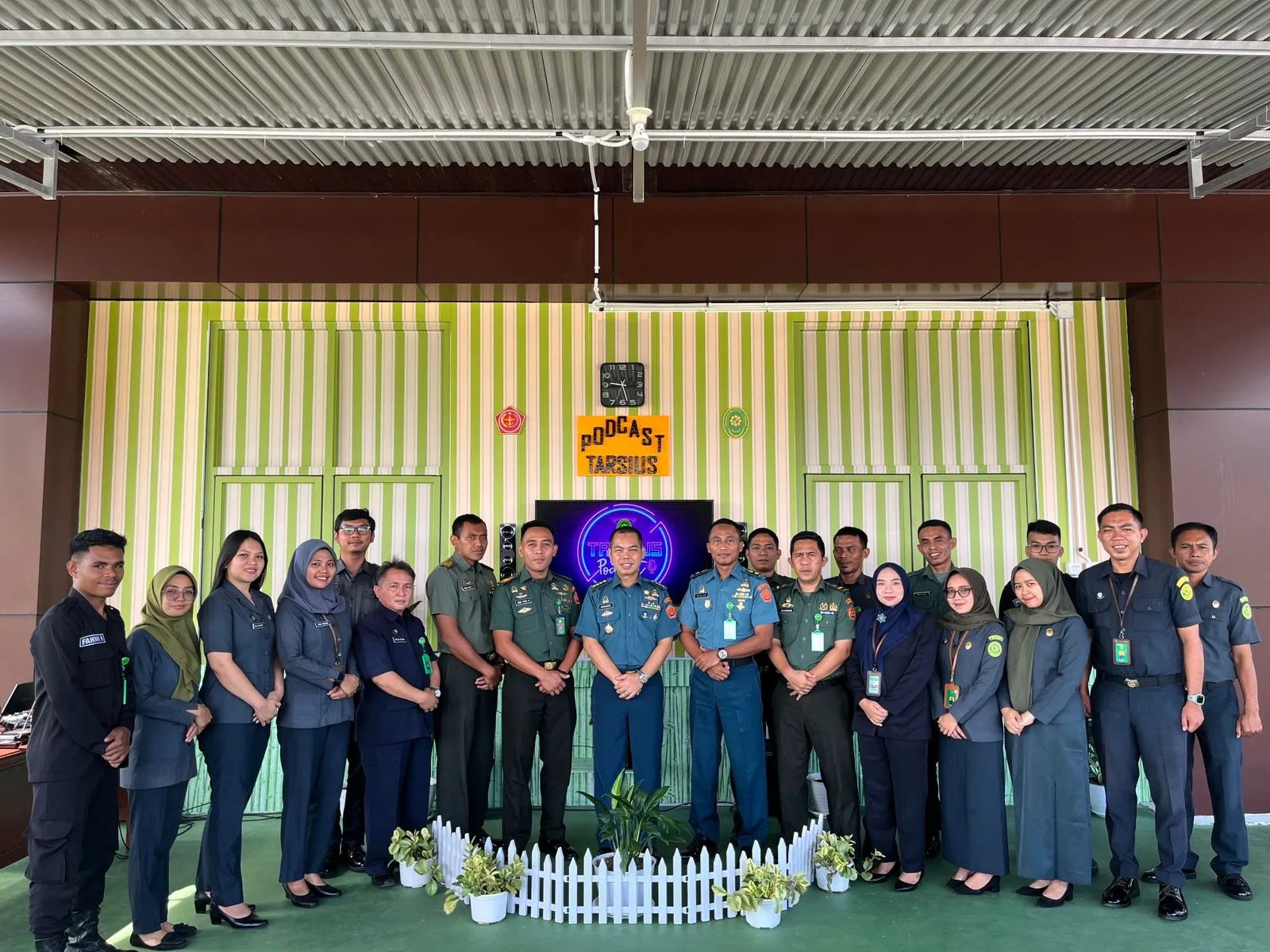 KADILMIL III-17 MANADO MERESMIKAN RUANG TERBUKA REKREASI