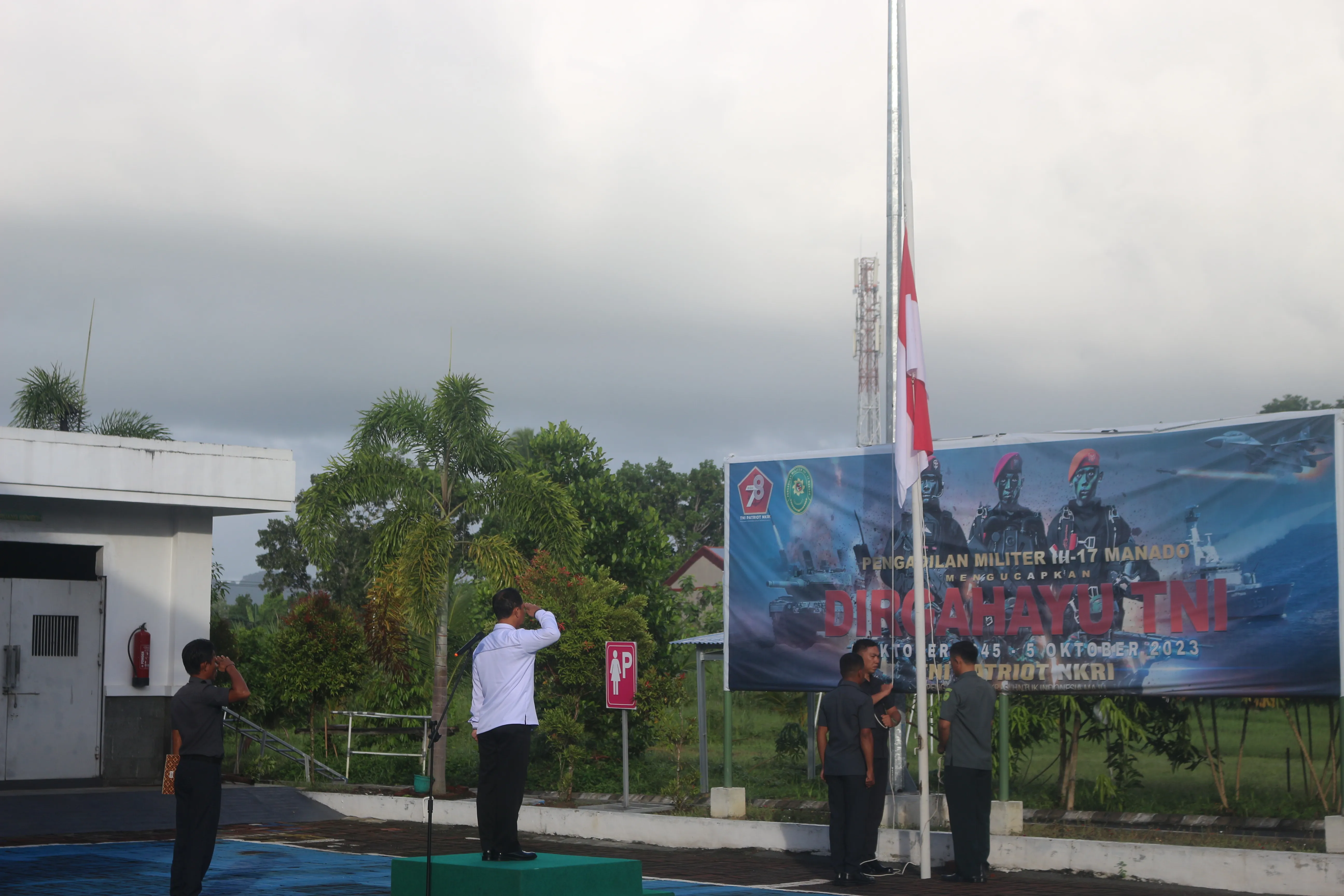 UPACARA BENDERA PENGADILAN MILITER III-17 MANADO