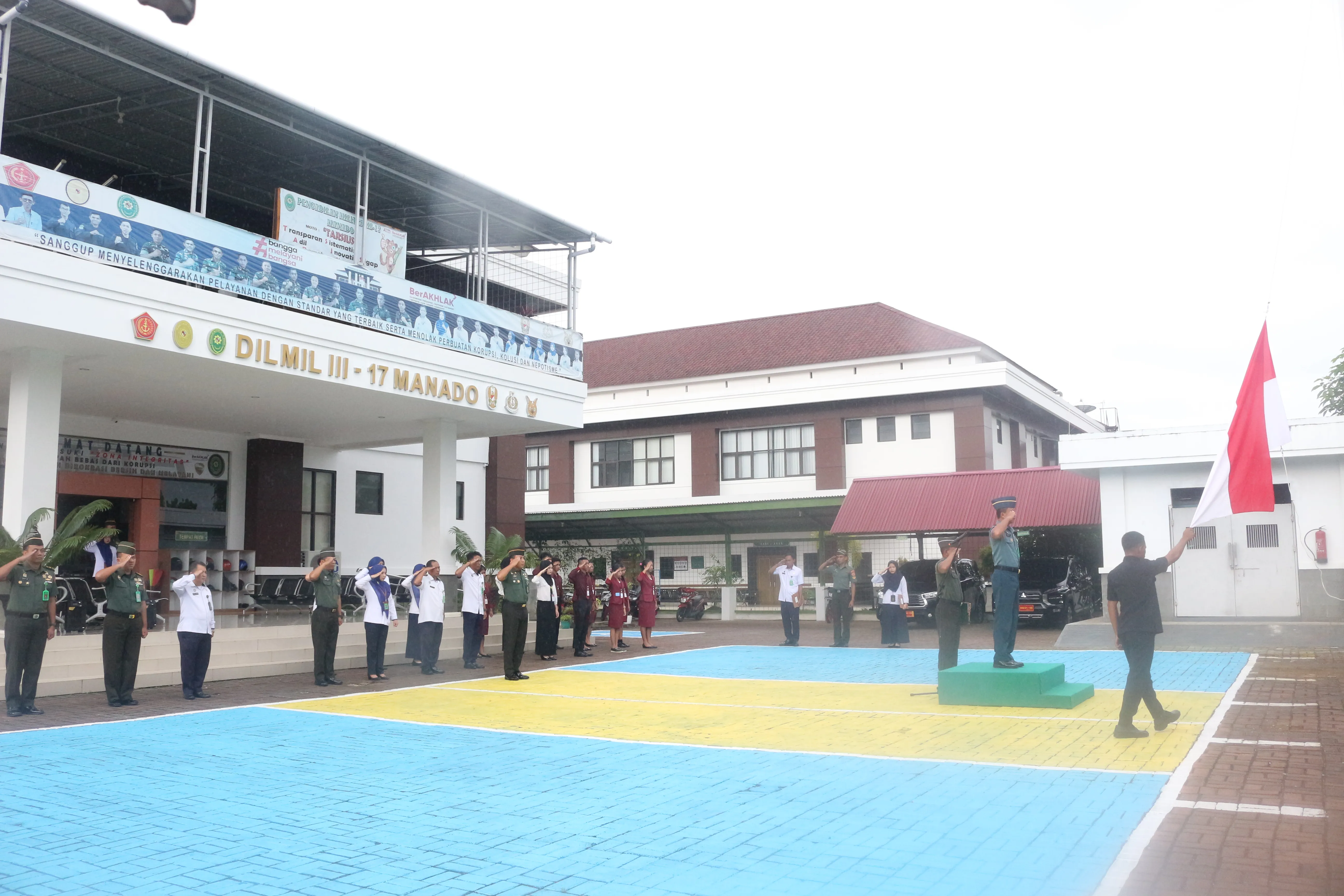 UPACARA BENDERA PENGADILAN MILITER III-17 MANADO BULAN FEBRUARI 2024 UPACARA BENDERA PENGADILAN MILITER III-17 MANADO BULAN FEBRUARI 2024